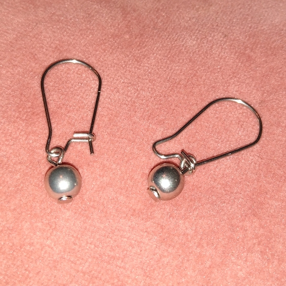 Silver Pearl Ball Dangle Handmade Earrings Stainless Steel Small Faux Pearls New - Picture 1 of 5